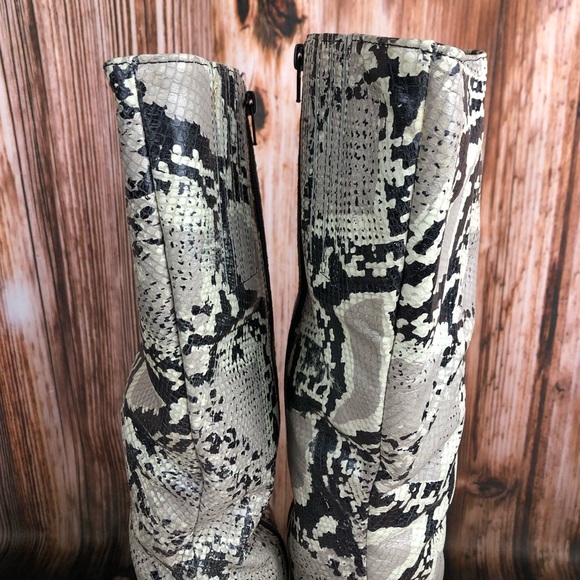 Durango Snakeskin Leather Stacked Heel Platform Boots - Picture 5 of 13